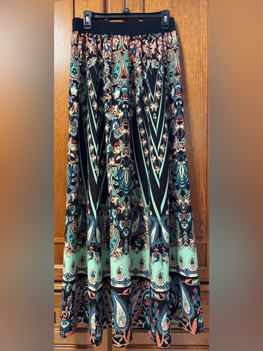 New York & Company Maxi Side-Slit Skirt Paisley Stretch Boho Casual Beach Cruise - Picture 3 of 9